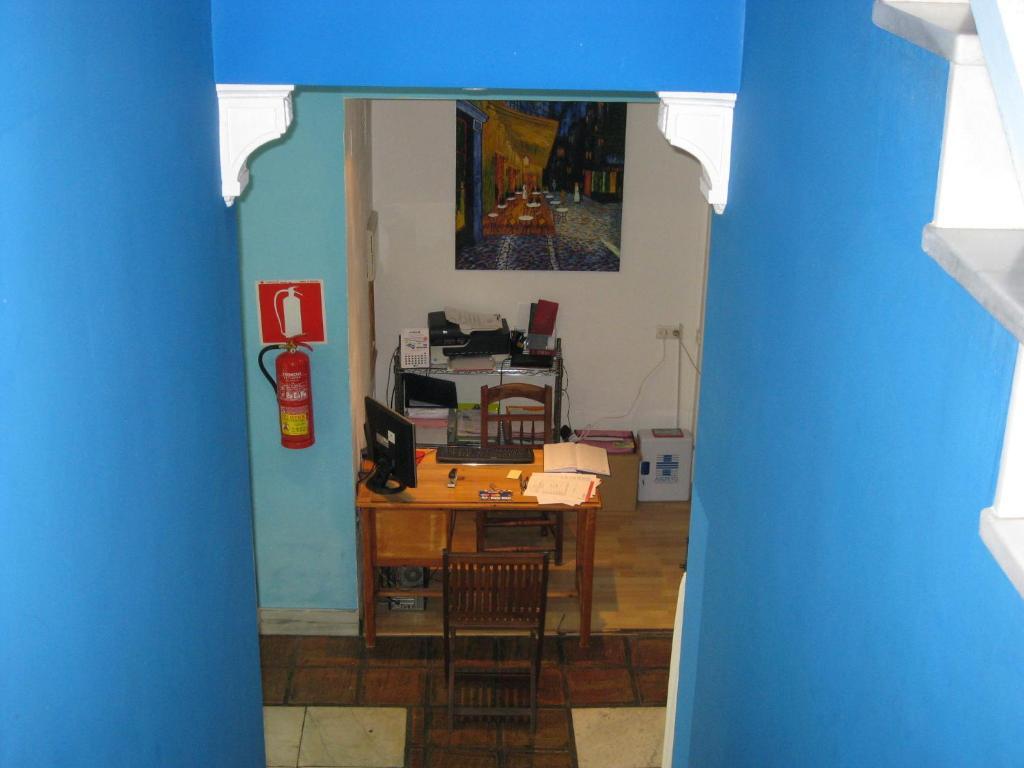 מאלגה Hostal Las Acacias מראה חיצוני תמונה