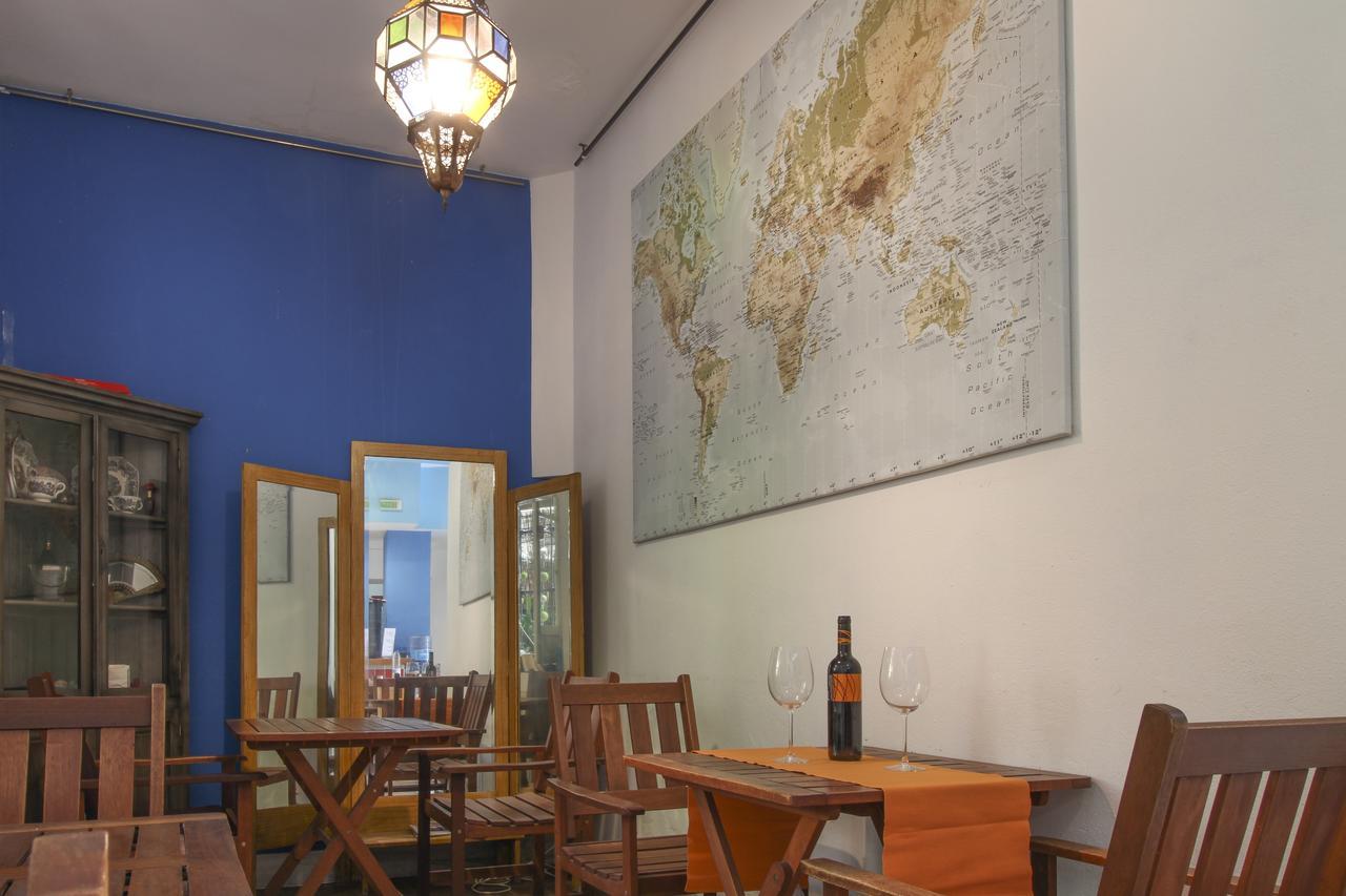 מאלגה Las Acacias Hostal Restaurante מראה חיצוני תמונה