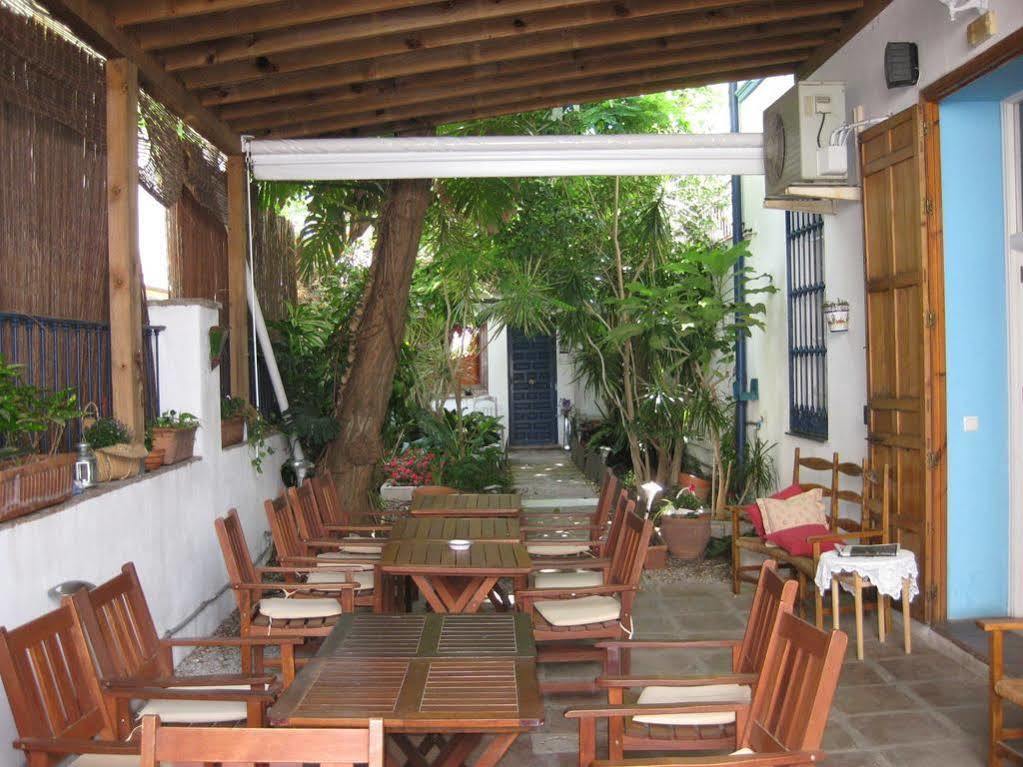 מאלגה Las Acacias Hostal Restaurante מראה חיצוני תמונה